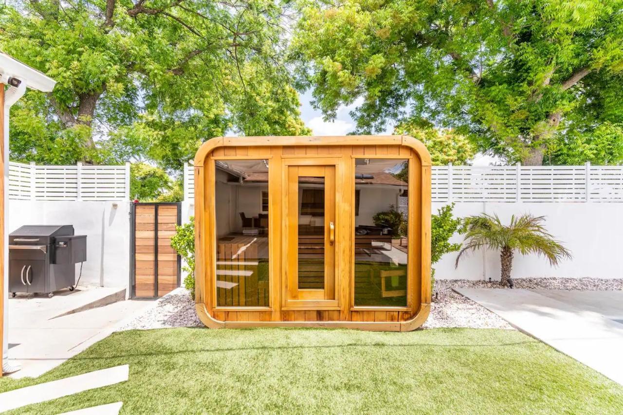New Luxury Entertaining House With Pool Sauna Tesla Charger Pets Сasa de vacaciones