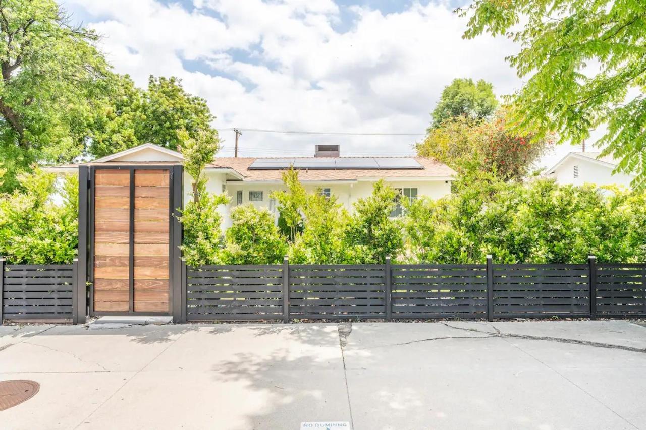 New Luxury Entertaining House With Pool Sauna Tesla Charger Pets * Los Ángeles